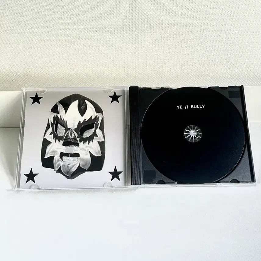 [SOLD OUT] Kanye west bully 커스텀 cd