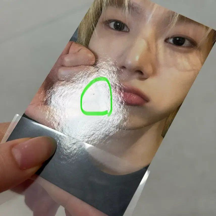 [BUNJANG] BOYNEXTDOOR Yunhak Weverse Close-up + Tower Records Close-up Photocard Set / 보이넥스트도어 운학 위버스 얼빡+타워레코드 얼빡 포카 세트