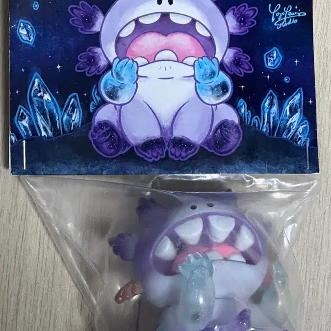 [SOLD OUT] 그레이프브레인 x Yoyo Yeung 마카로니베이비