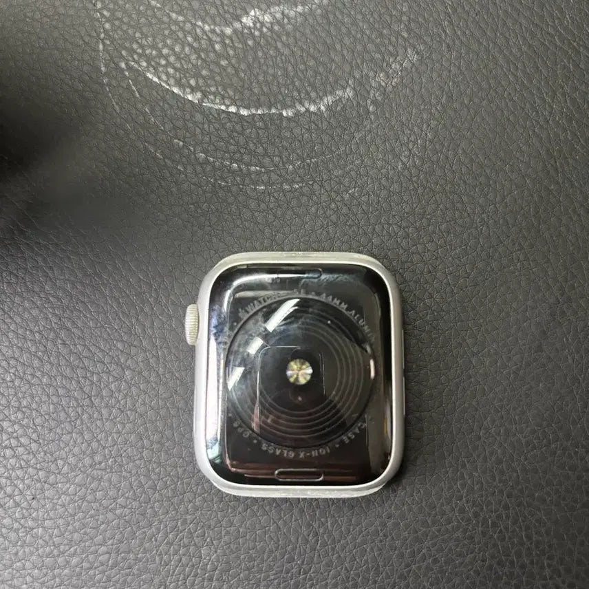 [BUNJANG] Apple Watch SE 1st Gen GPS 44mm Silver / 애플워치 se 1세대 gps 44mm 실버