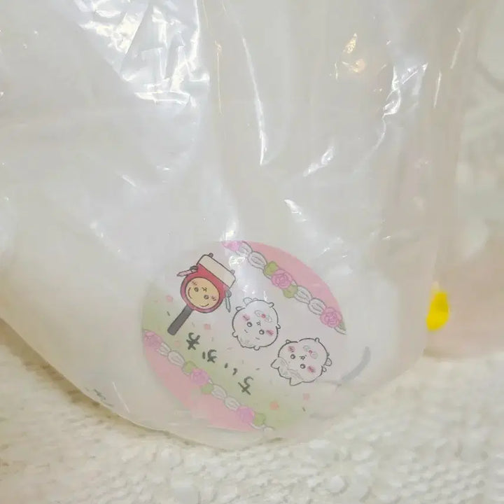 [BUNJANG] Chiikawa Hachiware Birthday Cream Plush / 치이카와 먼작귀 생일 생크림 누이 하치와레
