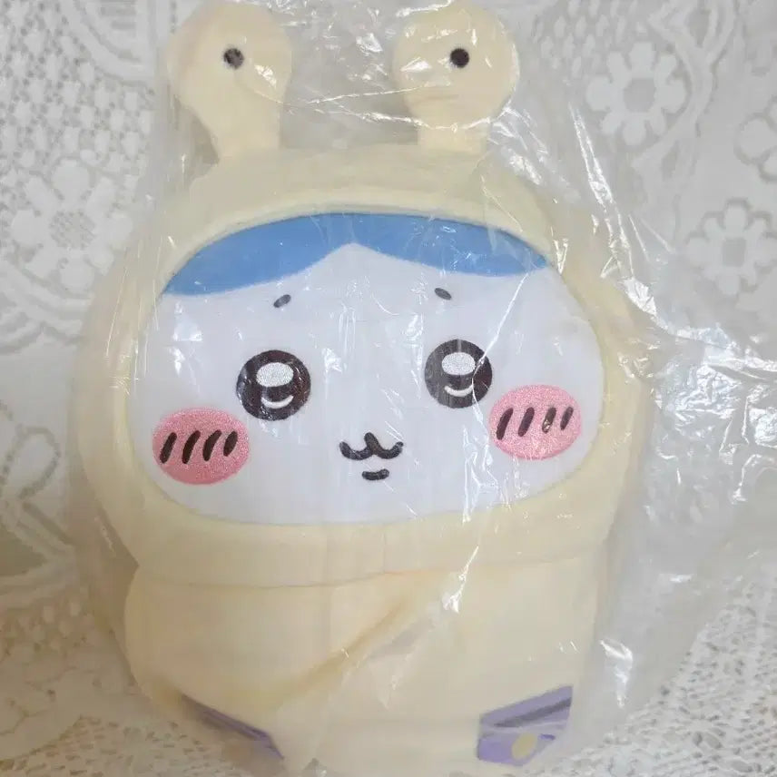 [BUNJANG] Chiikawa Usagi Ochikawa Hachiware Plush / 치이카와 먼작귀 우비 하치와레 누이