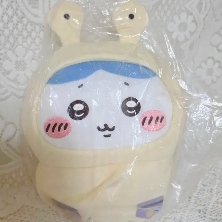 [BUNJANG] Chiikawa Usagi Ochikawa Hachiware Plush / 치이카와 먼작귀 우비 하치와레 누이