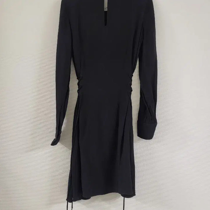 [BUNJANG] Theory Black Belted Waist Dress / 띠어리 허리스트링 블랙 원피스