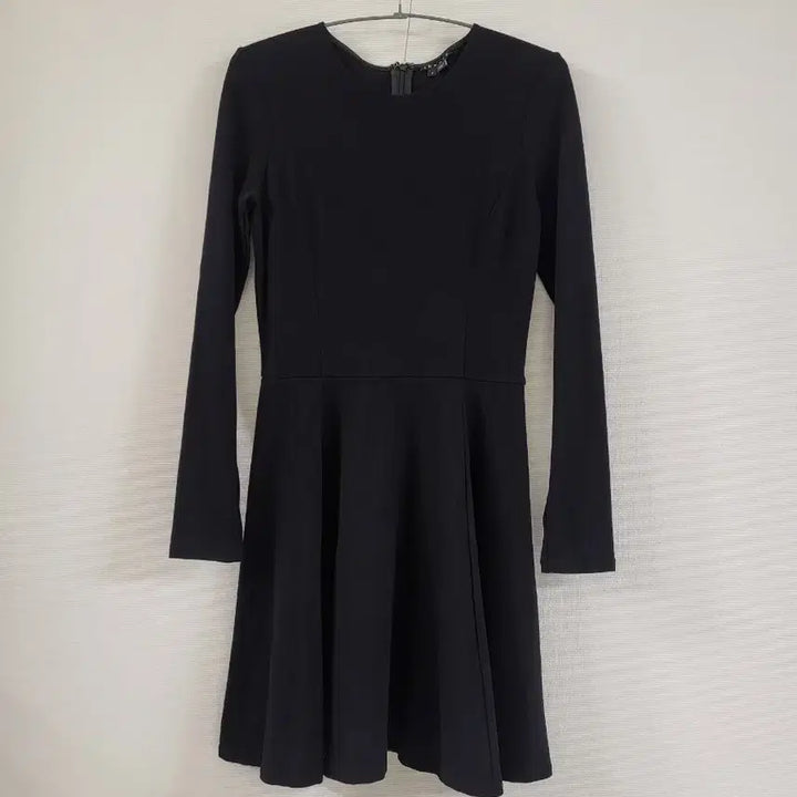 [BUNJANG] Theory Black Flare Dress / 띠어리 블랙 플레어 원피스