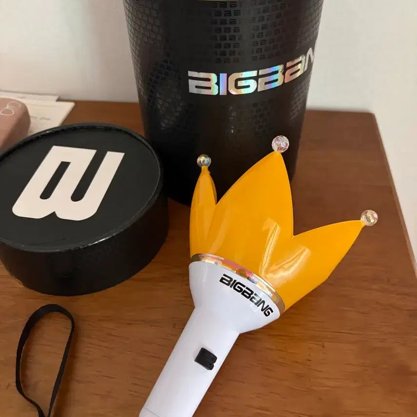 [BUNJANG] BIGBANG Official Lightstick White / 빅뱅 공식 응원봉 화이트