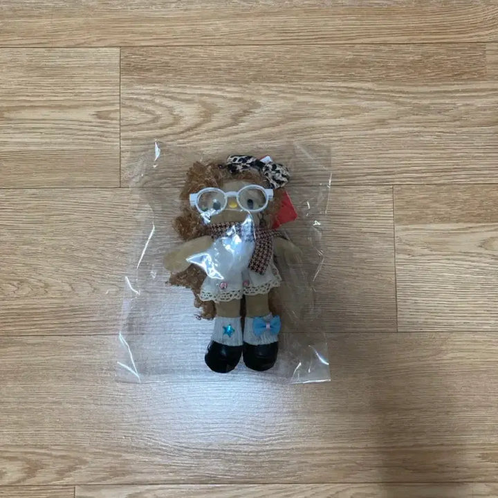 [BUNJANG] Hello Kitty Long Leg Plush Keychain / 롱다리 키티 뽀글이 인형 키링