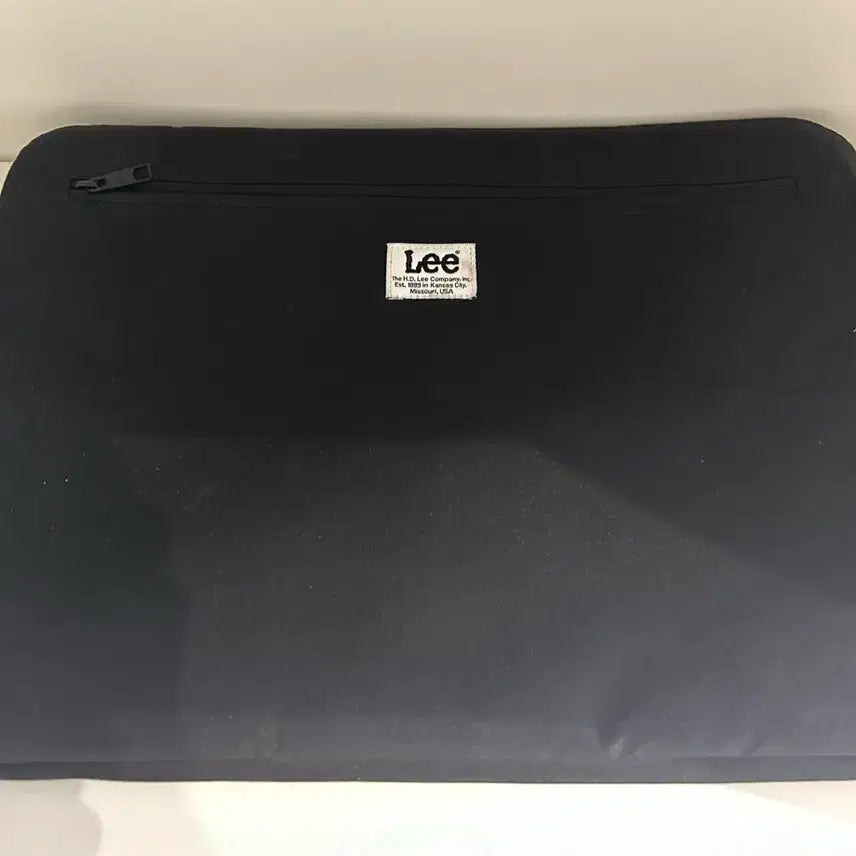 [BUNJANG] LEE Cordura Black Laptop Tablet Pouch / LEE 리 노트북 타블렛 파우치 블랙 (코듀라 블랙)
