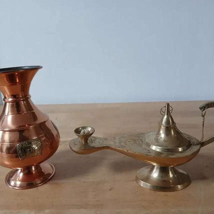 [BUNJANG] Vintage Copper Vase &amp; Brass Aladdin Lamp Ornament / 동 장식품
