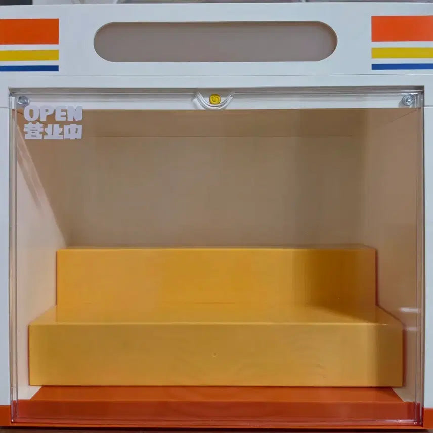 [BUNJANG] Pop Mart Labubu Suspicious Convenience Store Display Container / 팝마트 라부부 편의점 컨테이너 장식장