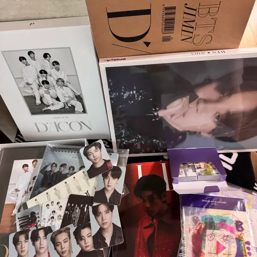 [BUNJANG] BTS DICON Series Bundle Set - Jimin Photobook (Sealed), Photocards, V Magazine / 방탄소년단 디아이콘 시리즈 외 대량 모두 일괄