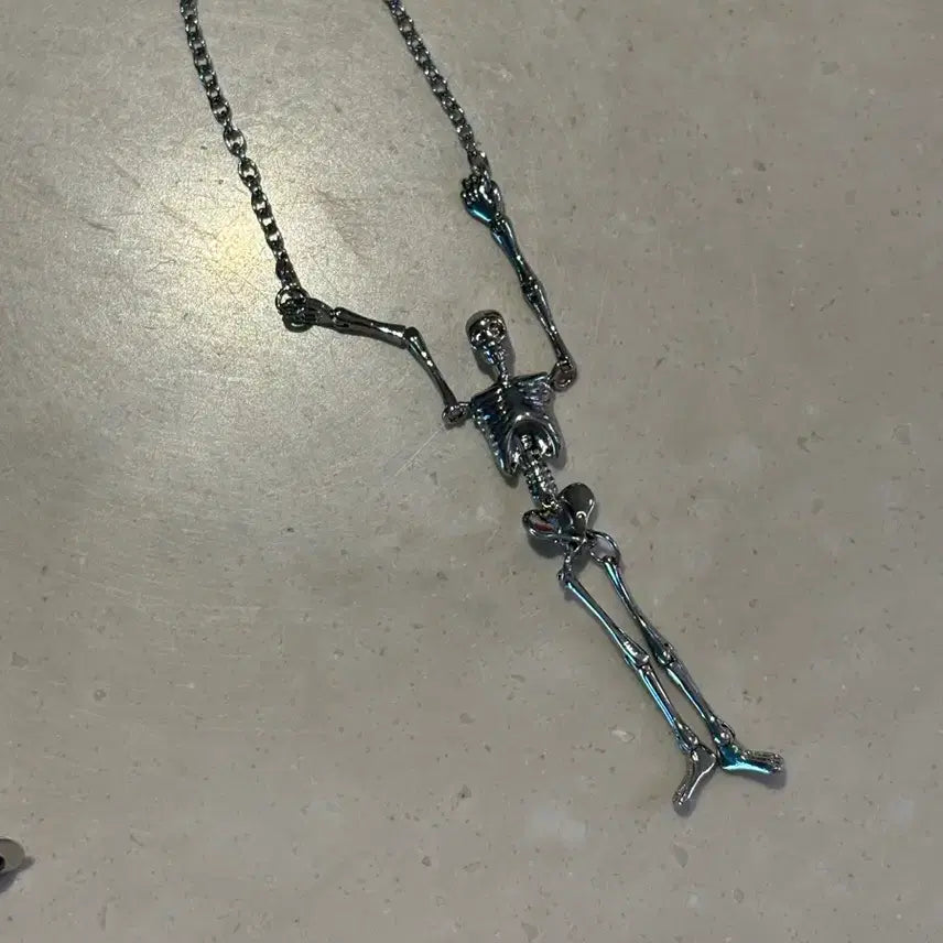 [BUNJANG] Vivienne Westwood Articulated Skull Necklace / (6월한정월말할인)비비안웨스트우드 구체관절 해골 목걸이