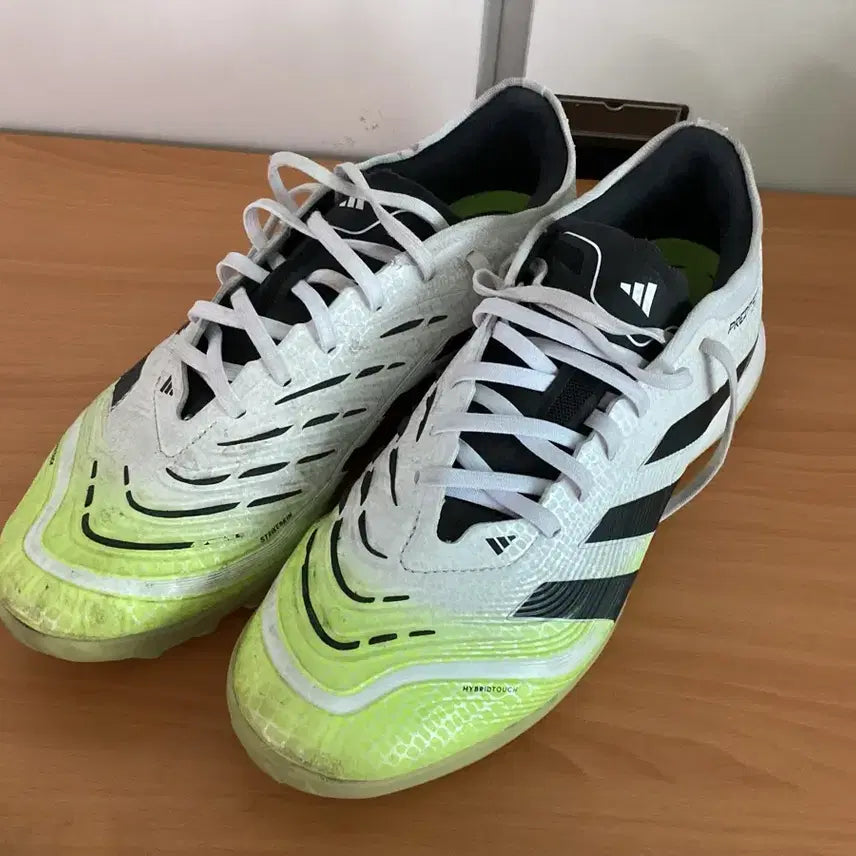 [BUNJANG] Adidas Predator Pro TF Football Boots Cloud White Core Black / 아디다스 프레데터 프로 TF 클라우드 화이트 코어 블랙(280)