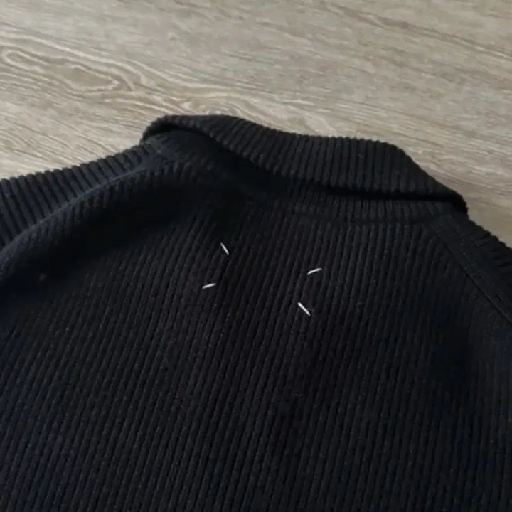 [BUNJANG] Maison Margiela Black Zip-Up Knit Sweater / 메종 마르지엘라 블랙 집업 니트