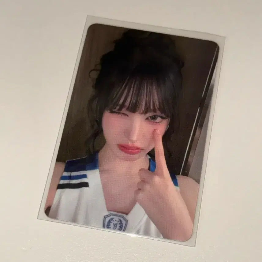 [BUNJANG] IVE Secret Apple Music Lucky Draw Liz Photocard / 아이브 secret 시크릿 애플뮤직 럭키드로우 리즈 포카 양도