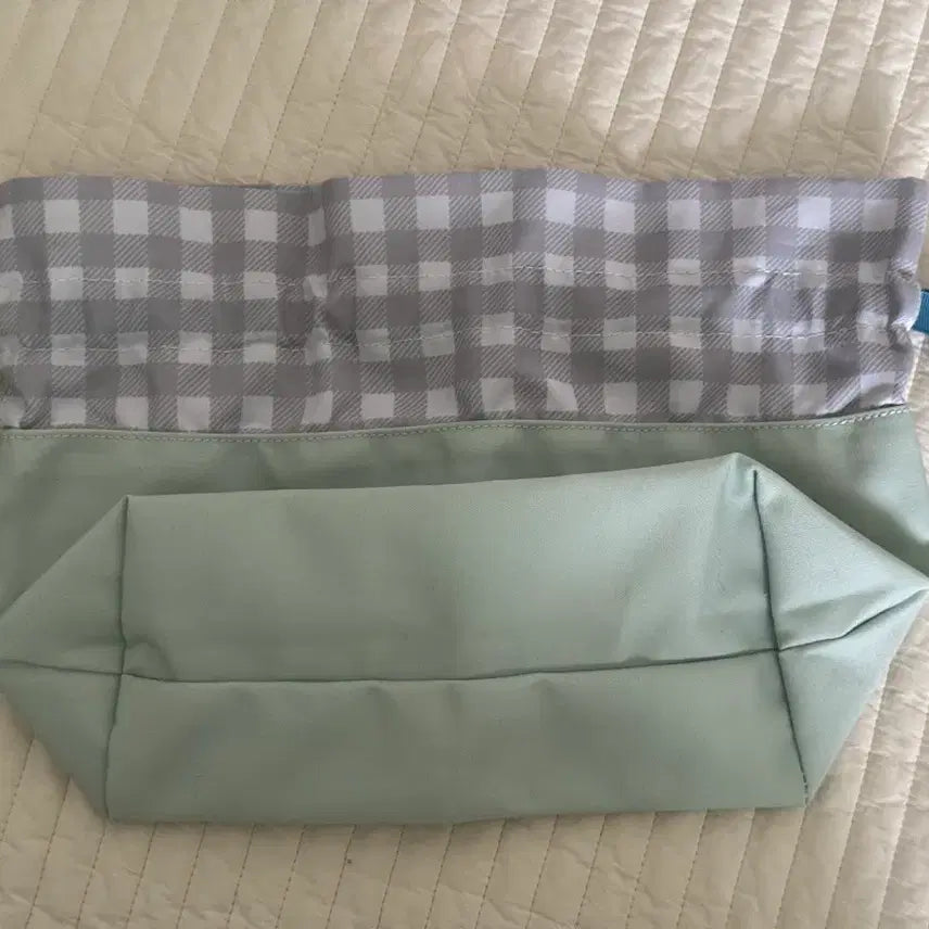 [BUNJANG] Chiikawa Bakery Lunch Pouch / 치이카와 베이커리 런치 파우치