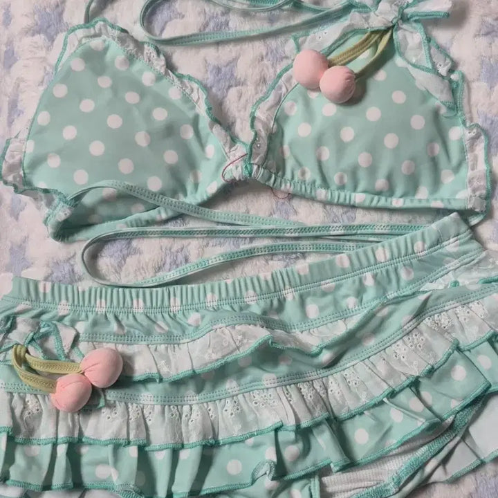 [BUNJANG] Cherry Dot Frill Bikini Set / 체리 도트 프릴 비키니 세트