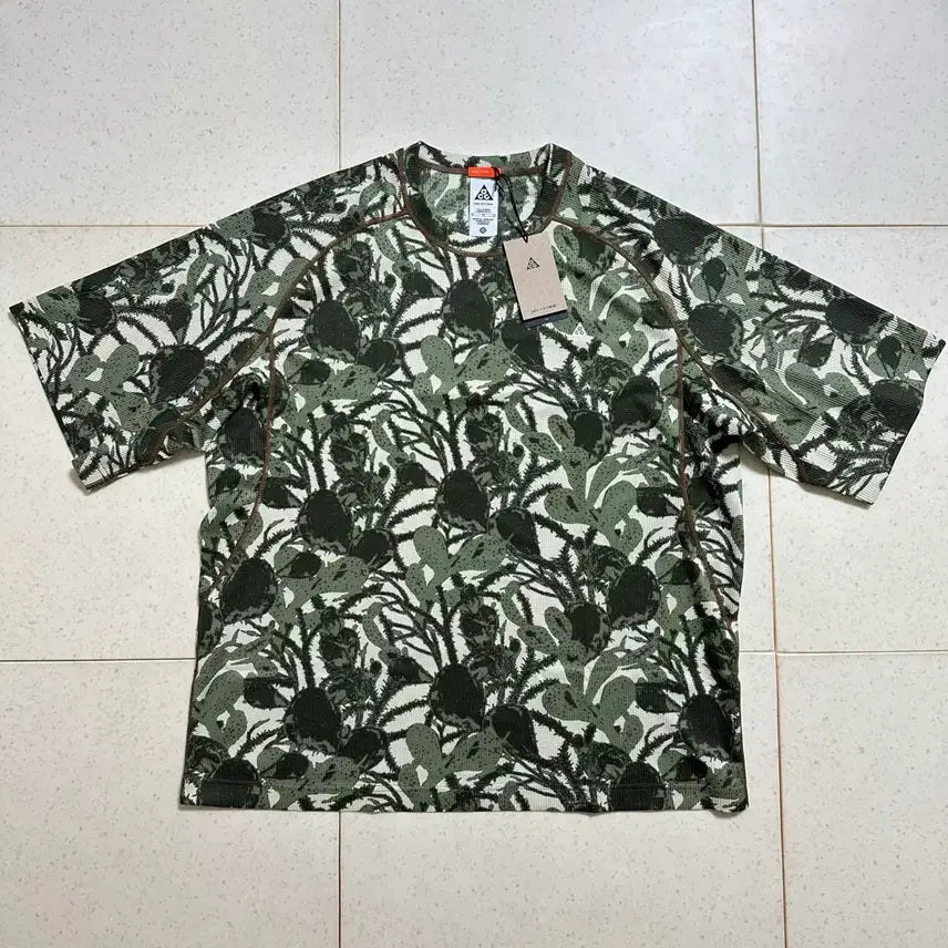 [BUNJANG] Nike ACG Dri-FIT ADV T-Shirt - Light Khaki Cargo (XL Tall) / 새제품 acg 반팔티셔츠 팔아요 US XL