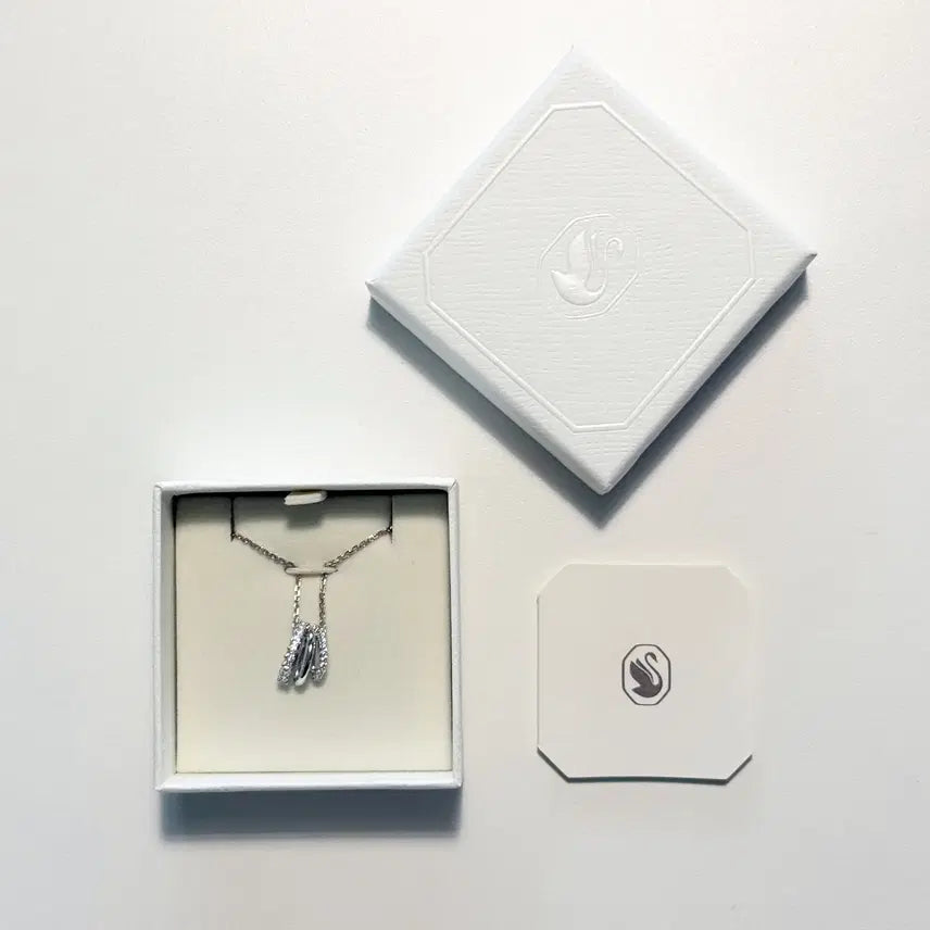 [BUNJANG] Swarovski Hyperbola Pendant Necklace Rhodium / (새상품) 스와로브스키 Hyperbola 펜던트 로듐 목걸이