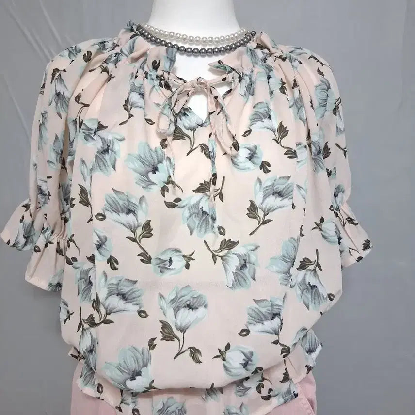 [BUNJANG] Floral Chiffon Blouse &amp; Pink Denim Pants Set / 2개일괄 플로럴 쉬폰 블라우스 &amp; 핑크 데님 팬츠 세트