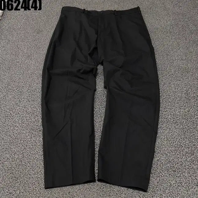 [BUNJANG] Uniqlo Black Slim Fit Slacks Pants XL / 유니클로 블랙 슬랙스 바지 XL 0624