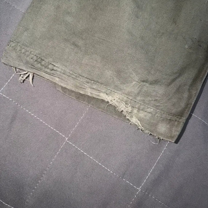 [BUNJANG] Khaki Cargo Pants / 카키 카고바지