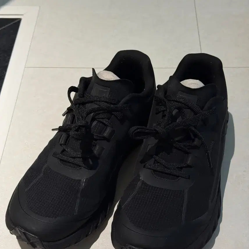 [BUNJANG] Norda 002 Stealth Black Sneakers (US 10) / Norda 노다 002 스텔스 블랙 (US10) 280cm