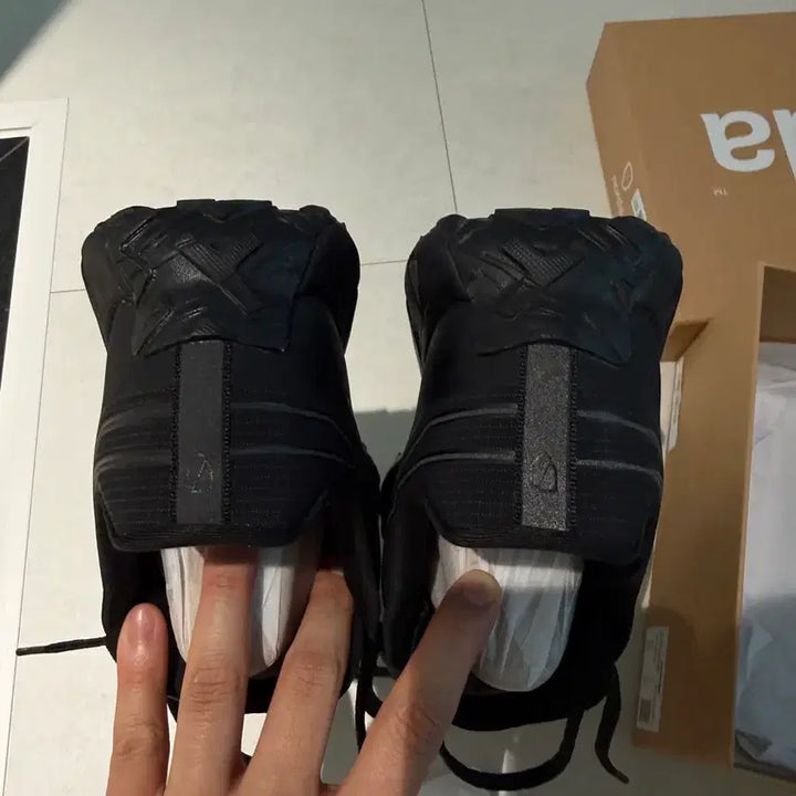 [BUNJANG] Norda 002 Stealth Black Sneakers (US 10) / Norda 노다 002 스텔스 블랙 (US10) 280cm