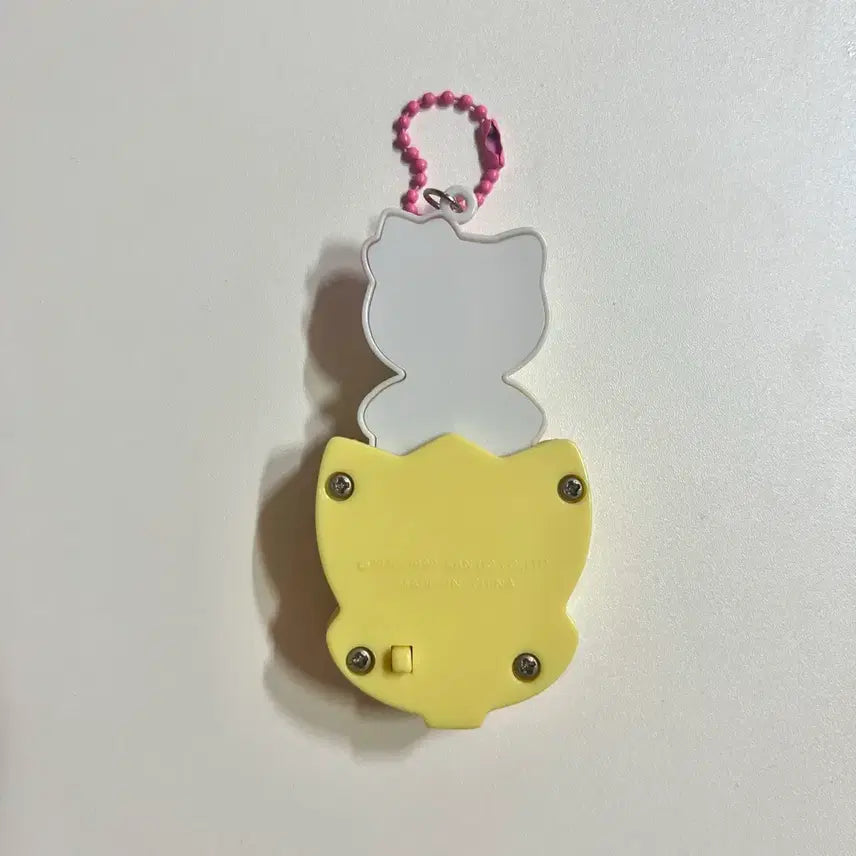 [BUNJANG] Vintage Hello Kitty Tulip Keychain / 할인고정) 고전 키티 튤립 키링