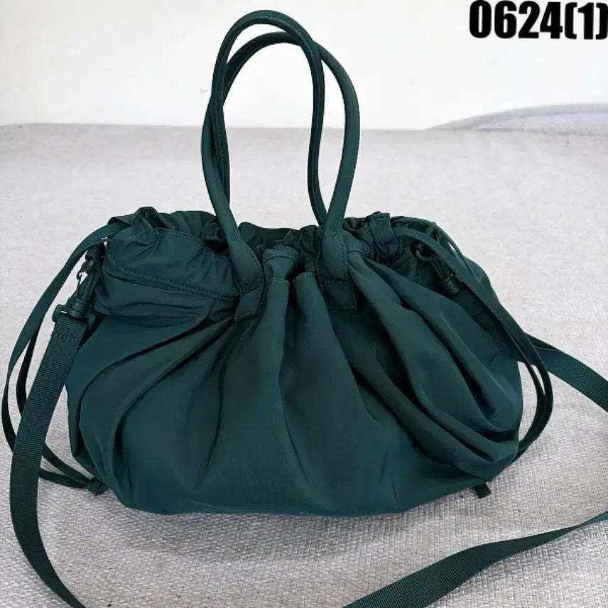 [SOLD OUT] 유니클로 숄더백 다크 그린