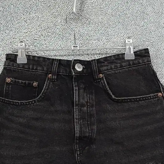 [SOLD OUT] 자라 흑청 데님 반바지 36