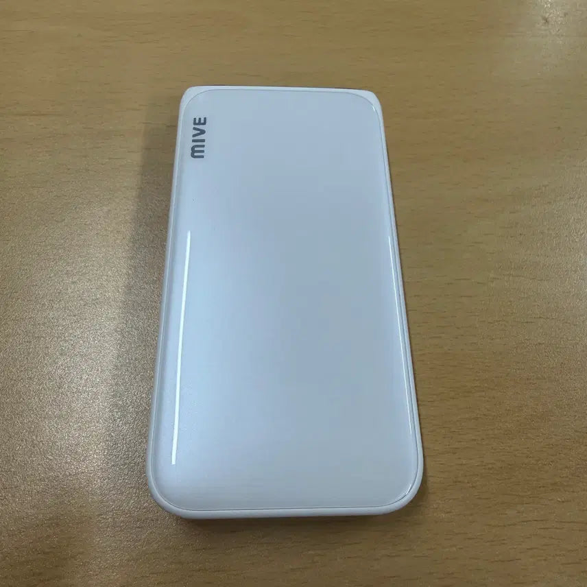 [SOLD OUT] 마이브 스타일폴더 화이트 32GB