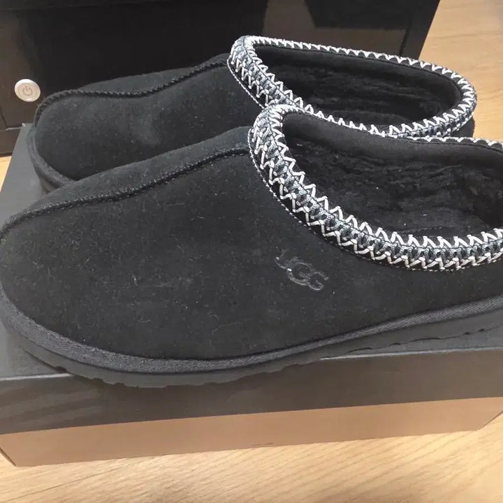 [SOLD OUT] 어그 타스만  블랙 280