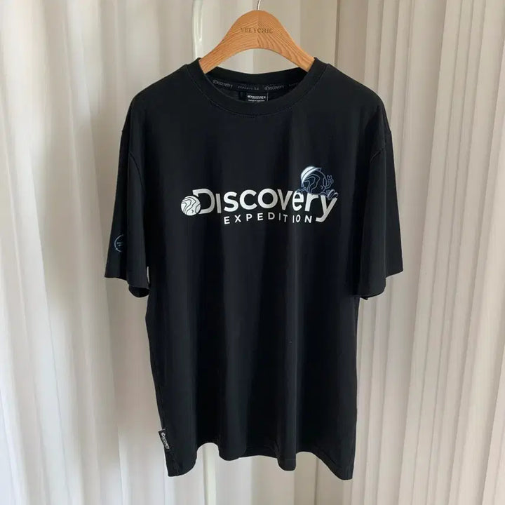 [SOLD OUT] 디스커버리 익스페디션 그래픽 반팔 티셔츠