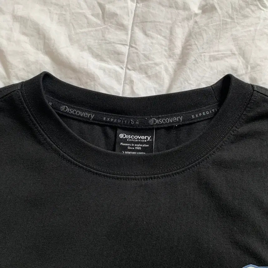[SOLD OUT] 디스커버리 익스페디션 그래픽 반팔 티셔츠
