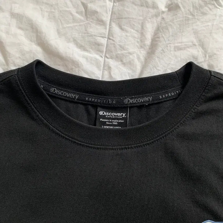 [SOLD OUT] 디스커버리 익스페디션 그래픽 반팔 티셔츠