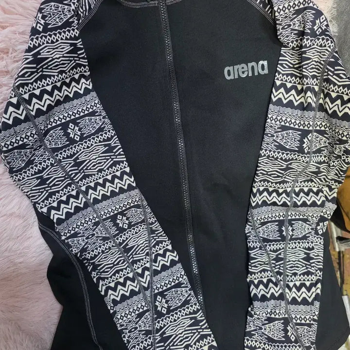 [SOLD OUT] 아레나 래쉬가드 집업남자수영복3종)수모상의100하의95