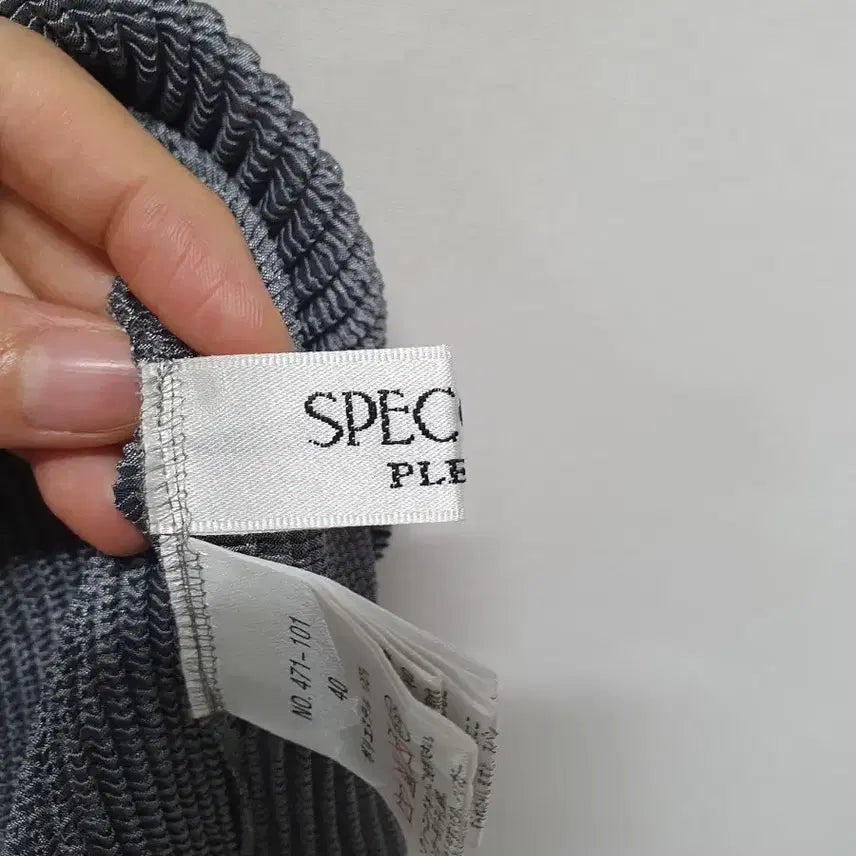 [SOLD OUT] 스피치오 블라우스