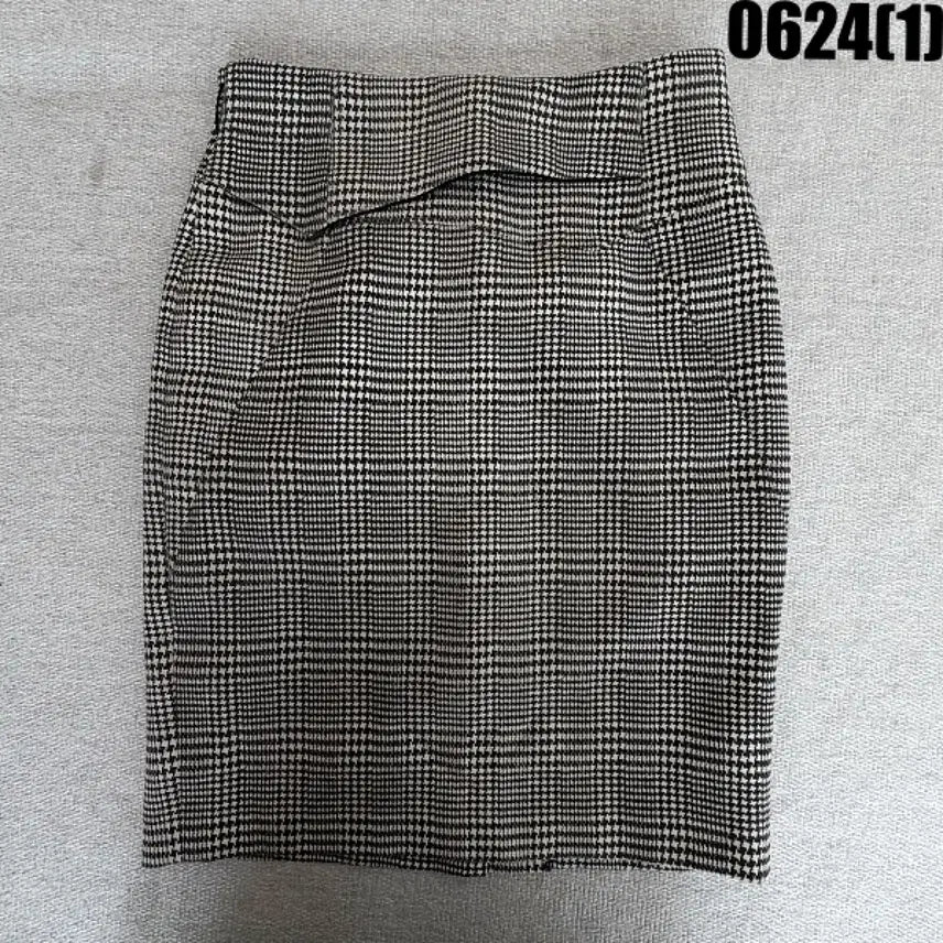[SOLD OUT] JJ 체크 패턴 미니 스커트 70
