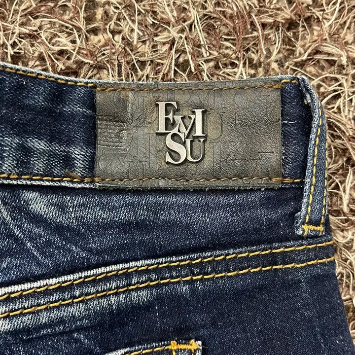 [SOLD OUT] 29 에비수 로고 스트레이트 워싱 데님 팬츠