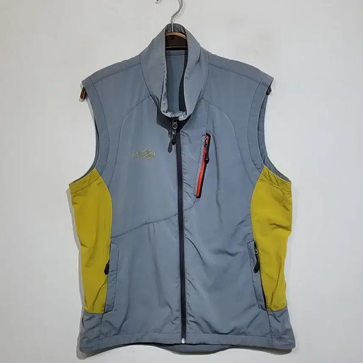 [SOLD OUT] (100) 코오롱스포츠 조끼 스판 아웃도어 등산복 베스트