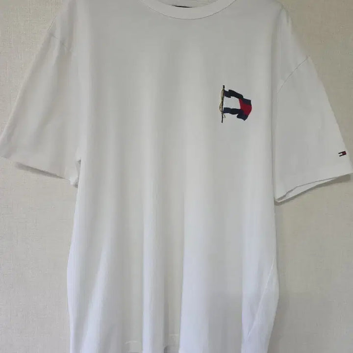 [SOLD OUT] 타미힐피거 흰색 반팔 티셔츠