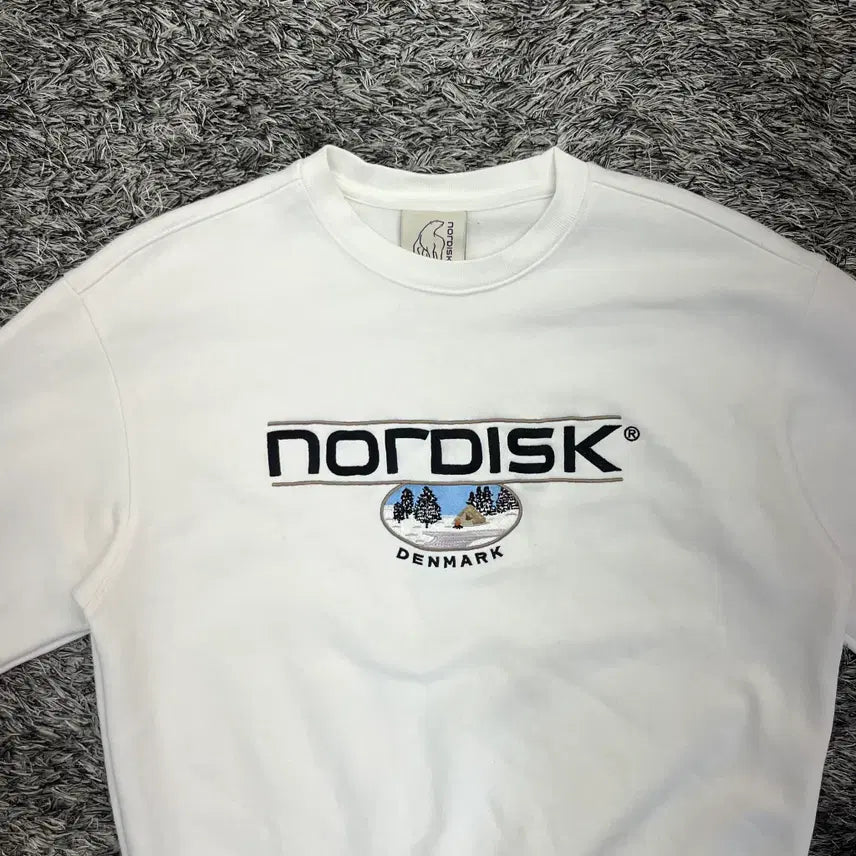 [SOLD OUT] 노르디스크 여성 맨투맨 (S/90)