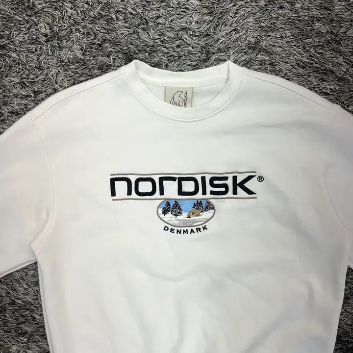 [SOLD OUT] 노르디스크 여성 맨투맨 (S/90)