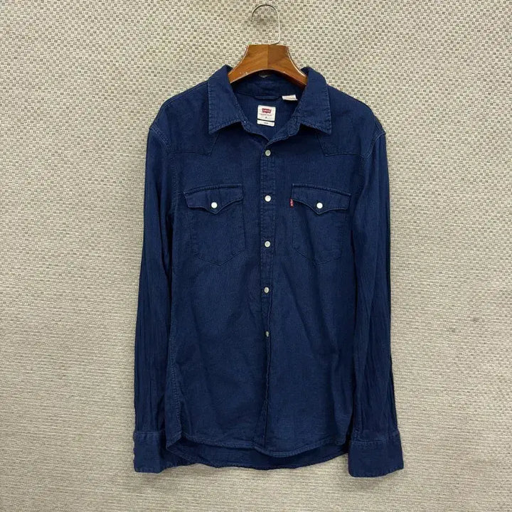 [SOLD OUT] 리바이스 슬림핏 셔츠 M D06430