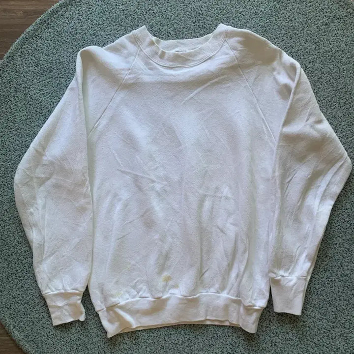 [SOLD OUT] 플레인 빈티지 스웻