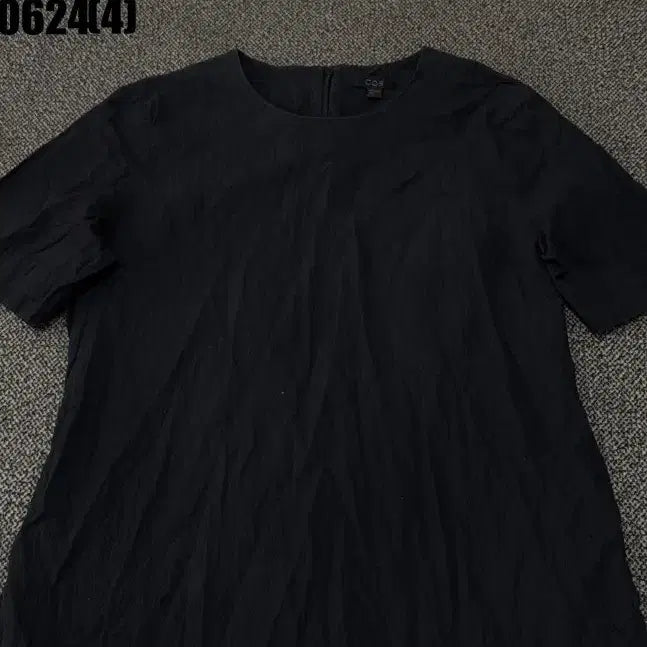 [SOLD OUT] COS 검정색 반팔 원피스 40 0624