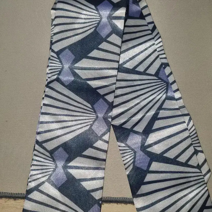 [SOLD OUT] 트위스테 리본 스카프 옥타비넬 아즐 아셴그로토 제이드 플로이드 리치
