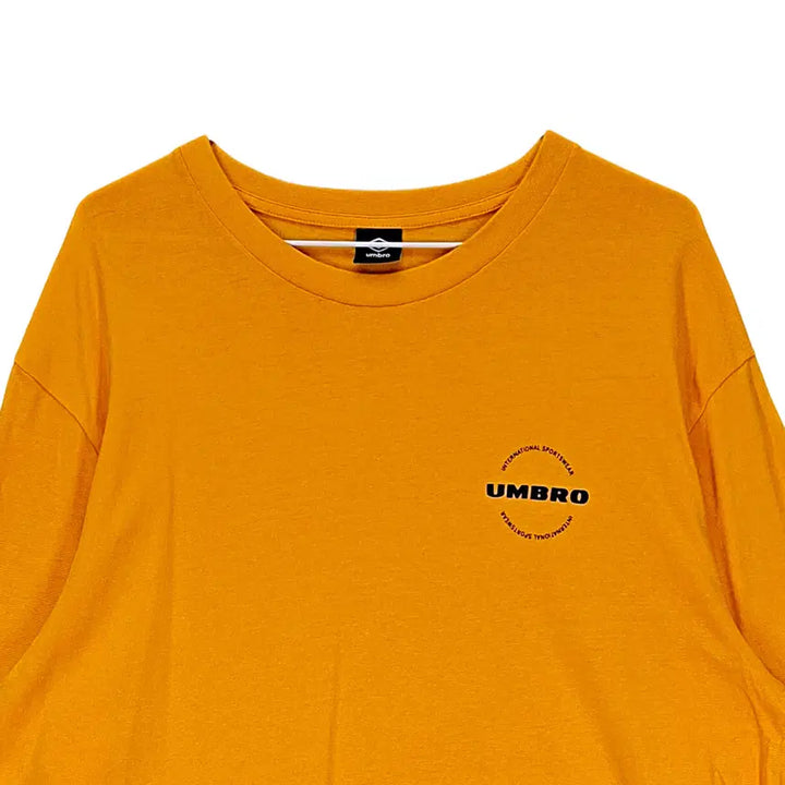 [SOLD OUT] 엄브로 남성 스포티한 루즈핏 반팔티 100 머스타드 07834