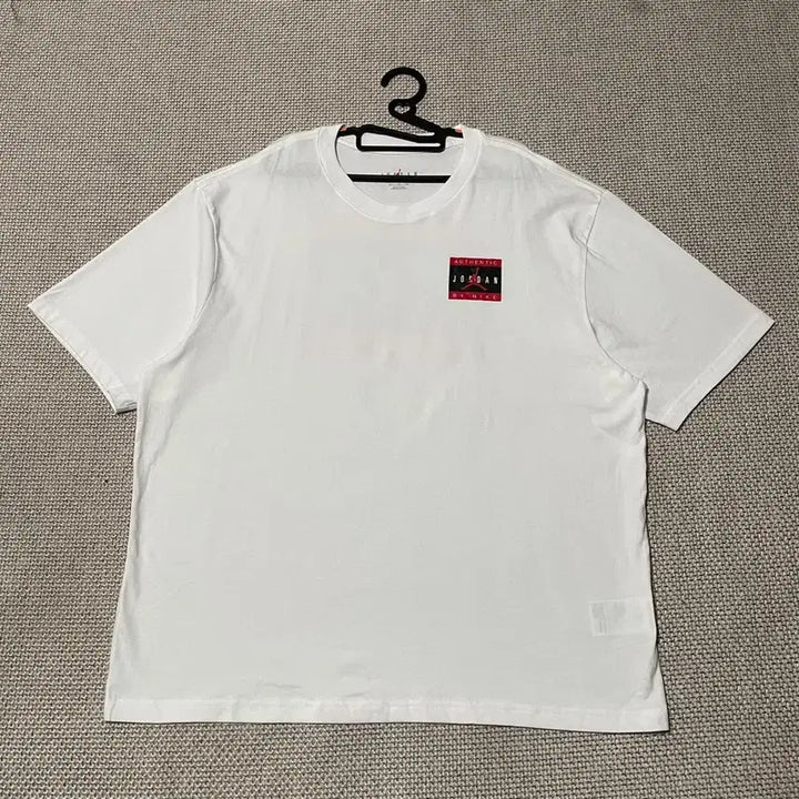[SOLD OUT] 2XL 나이키 조던 라운드 반팔 25SS B.8249